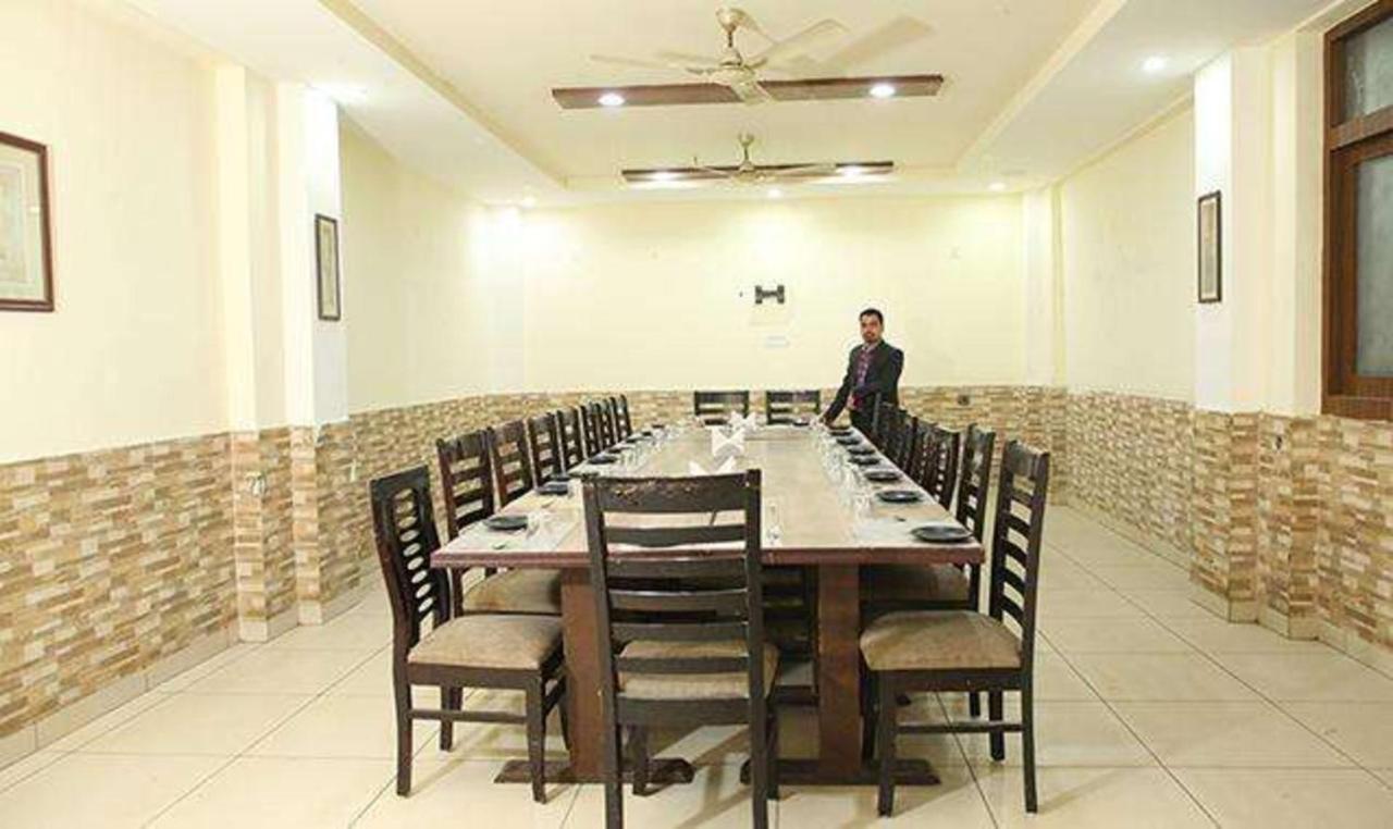 Fabhotel Corbett Inn Rudrapur Exterior photo